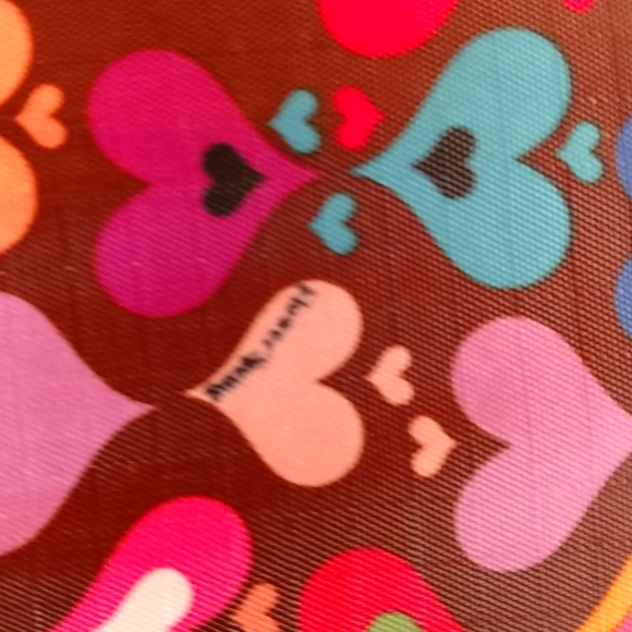 Heart motif multi colored overnight bag - Picture 9 of 9